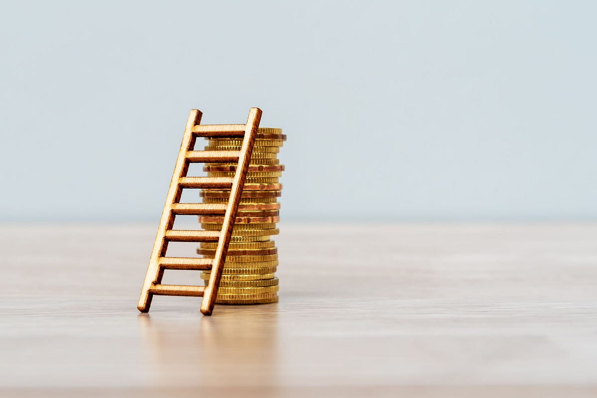 Mastering the Dividend Ladder Strategy by theBloggingMachine Medium