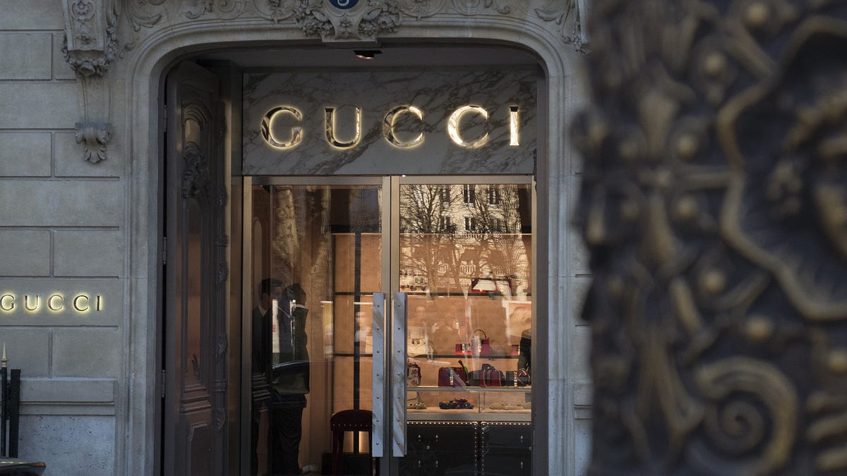 What an Italian Thinks of the Italian Accent in House of Gucci | Medium