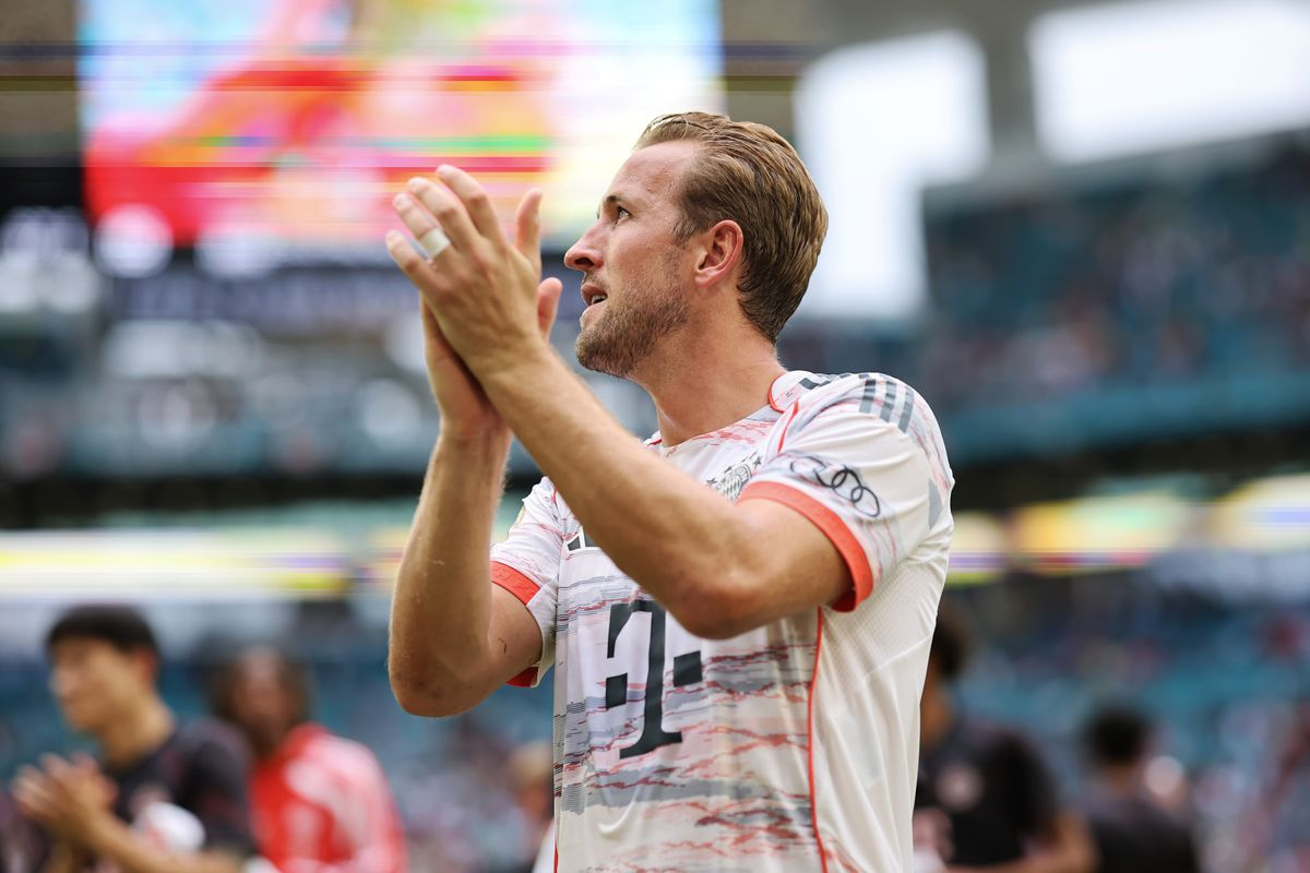 Harry Kane, shown above, leads Bayern Munich to a dramatic win over Flamengo. Photo Credit: Bavarian Football Works.