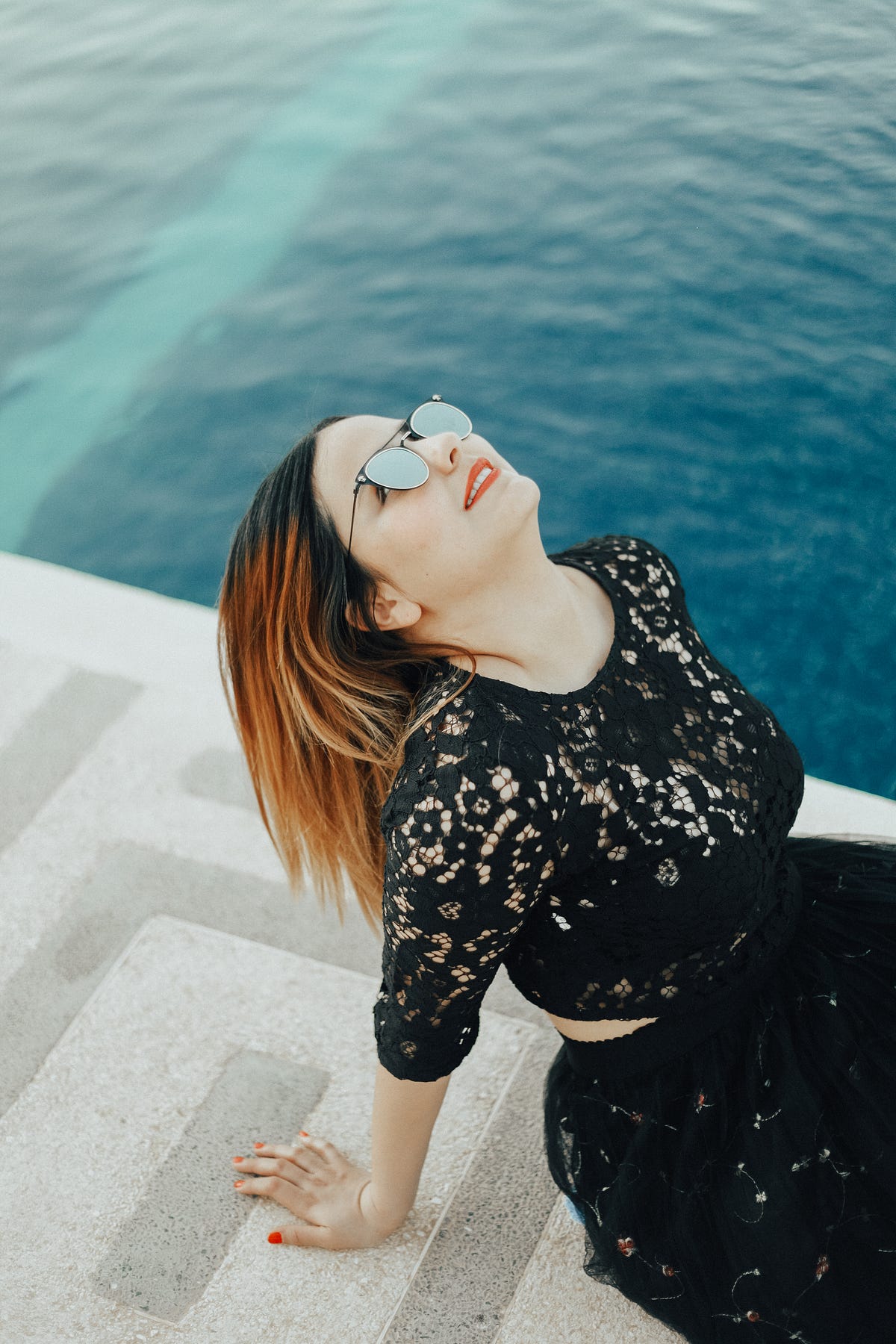 Sensuality In Storytelling: Medium'S Erotic Content - f4ed6yg