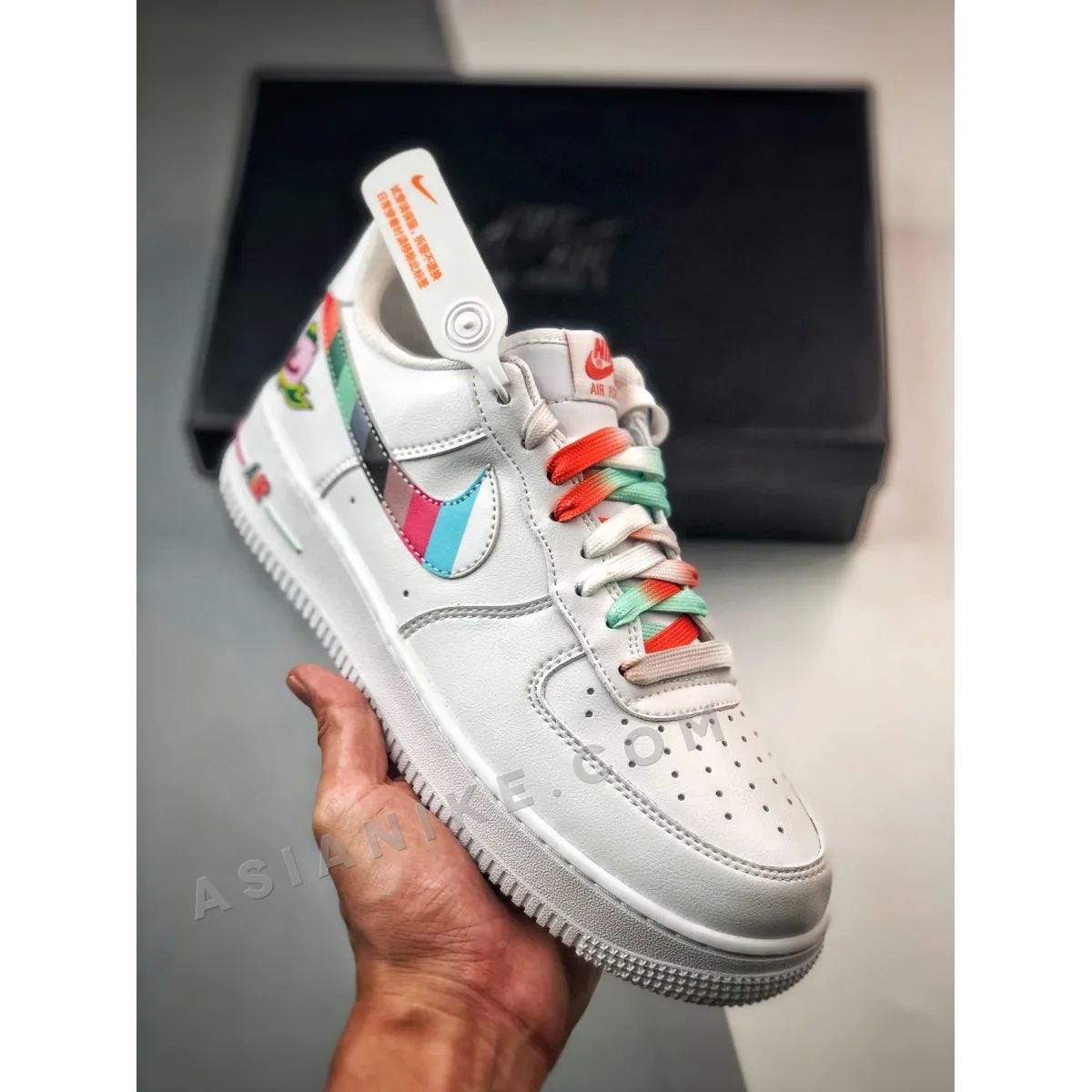 new nike shoes 2021 change color