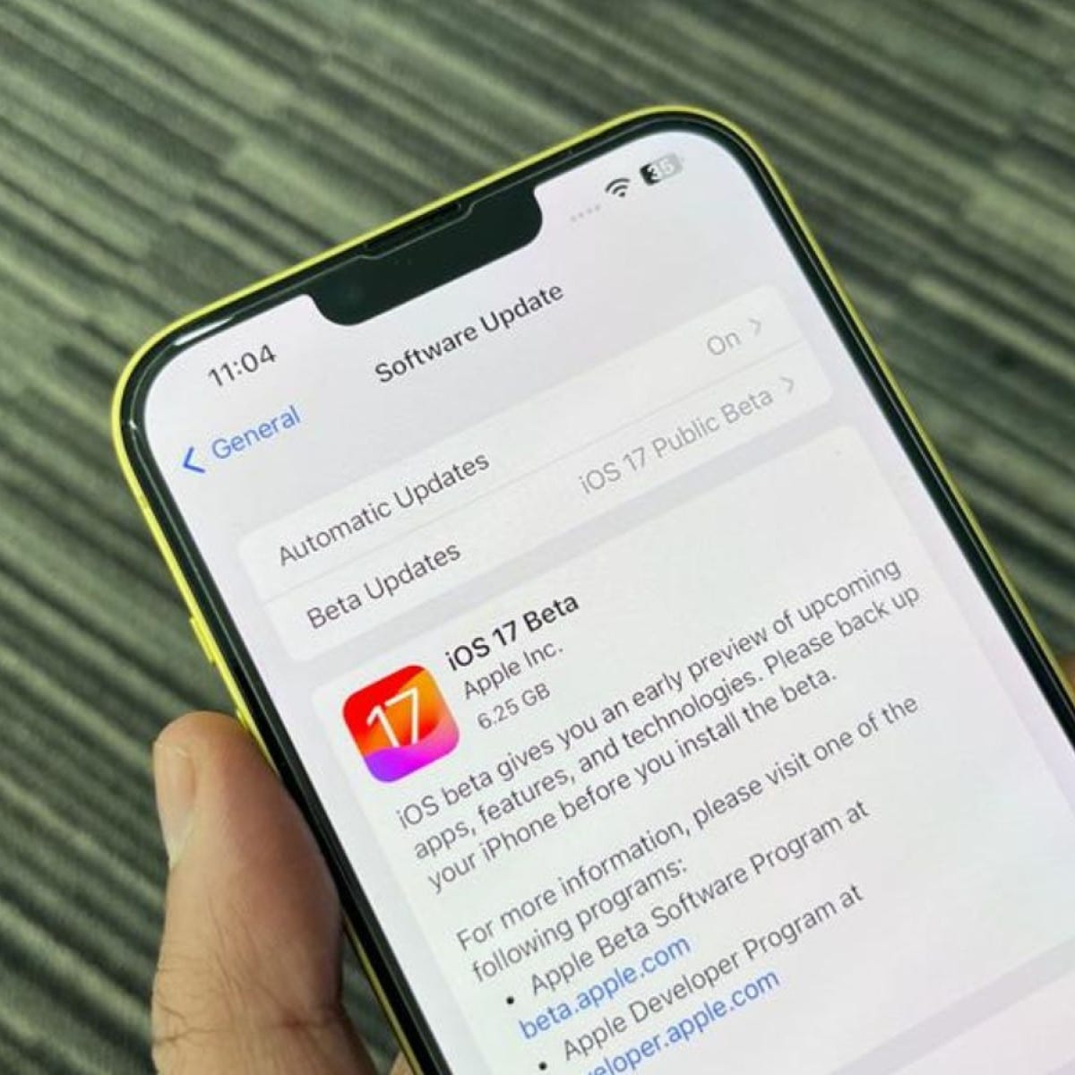Siri: The Virtual Assistant that Changed the Way We Interact with ...
