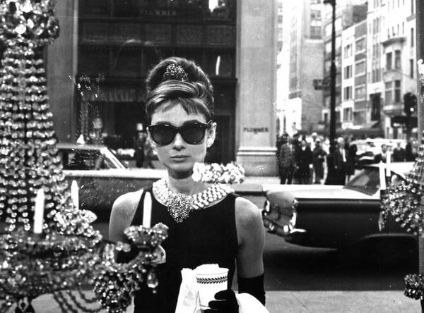 green emerald velvet dress Perfectly Iconic Black Round Sunglasses main image 0