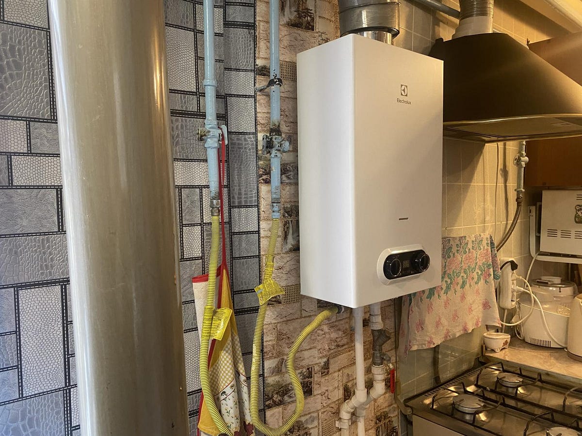 What is the cost to replace a traditional tankstyle water heater with