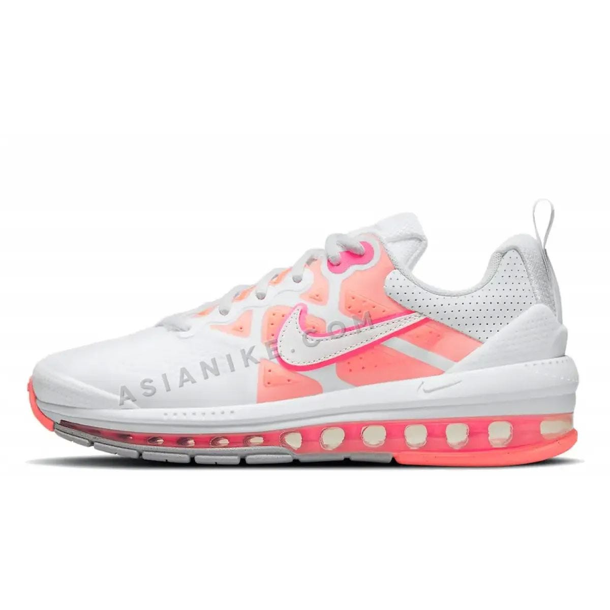 wmns nike uptear