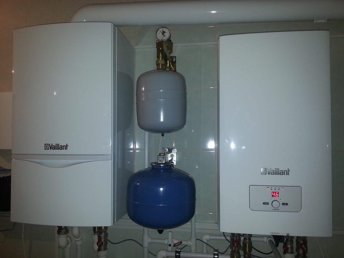 What is the difference between a combi boiler and a condensing boiler