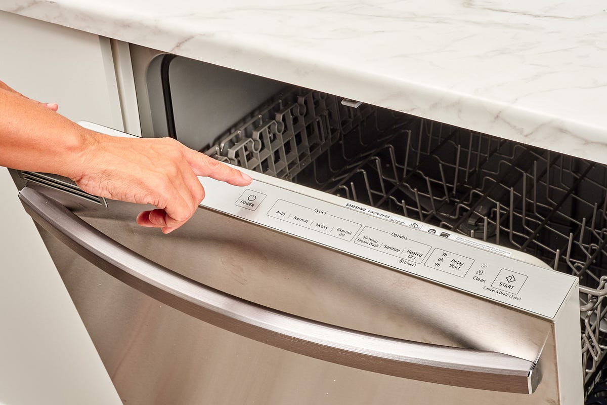 Does This Dishwasher Require Installation? Plug & Play Guide by Md