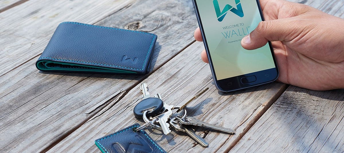 Cashew Smart Wallet with Fingerprint Scanner and Smartphone