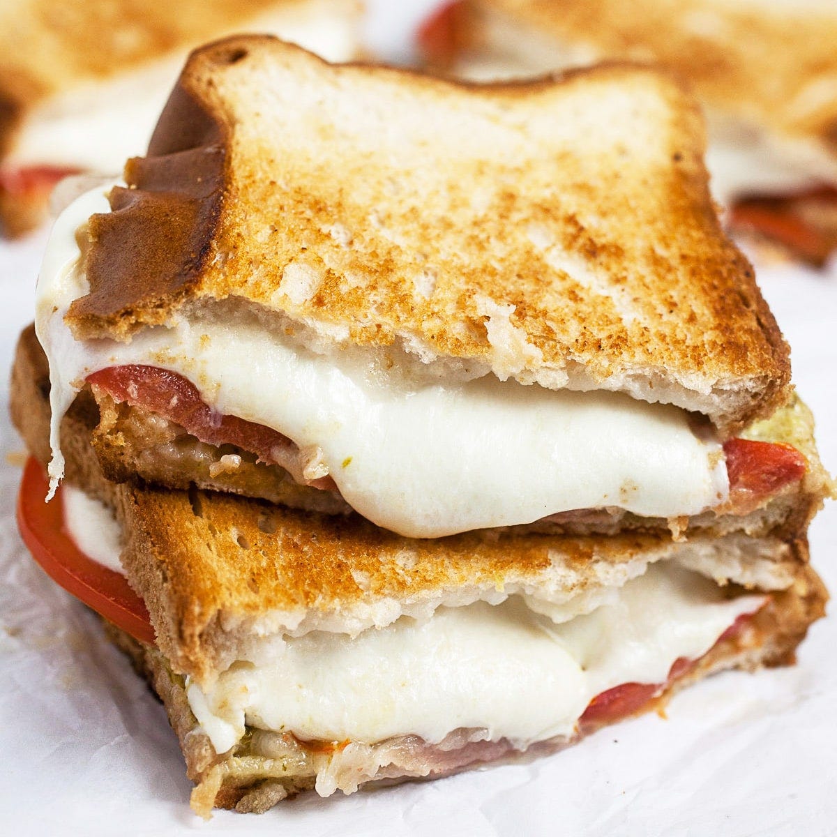 Mozzarella Grilled Cheese Sandwich