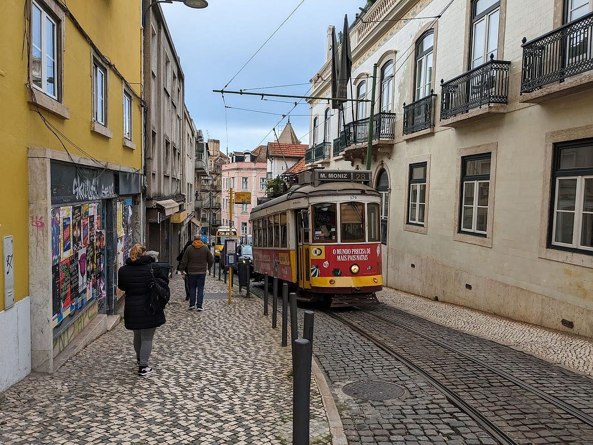 How to Match Transit With a City’s Topography: Lisbon | by Joel Epstein ...