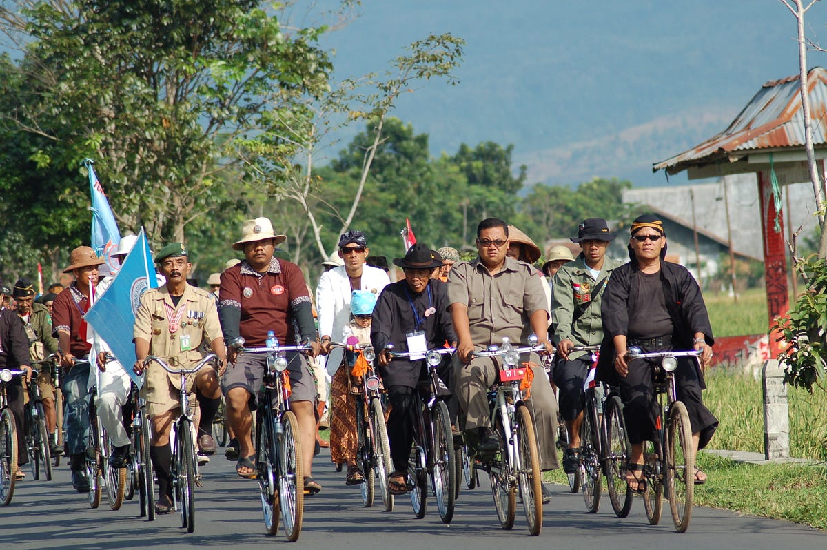 Komunitas Sepeda Onthel Bebas Berekspresi | By Destinasi Indonesia ...