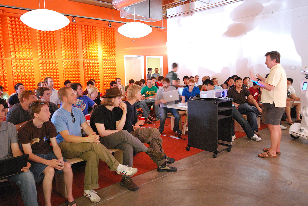 Thumbnail of Y Combinator, Not Lambda School, Is Unbundling Education