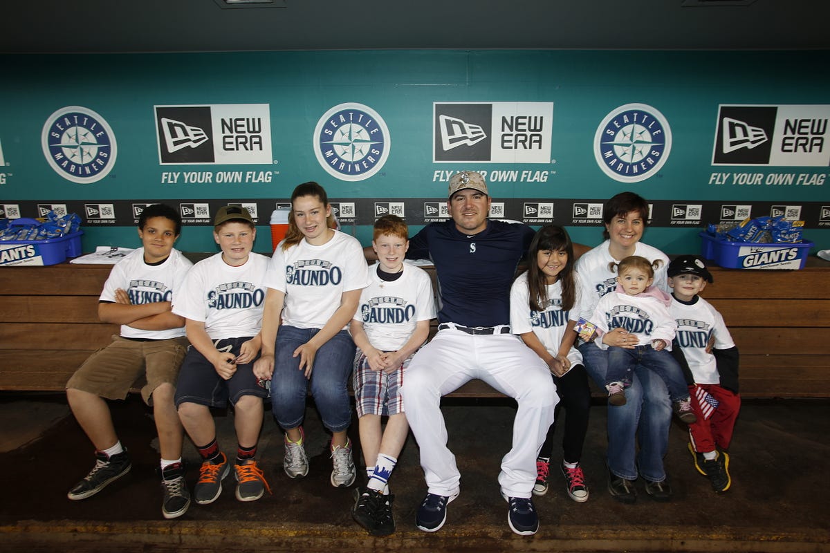 Team Saundo | by Mariners PR | From the Corner of Edgar \u0026 Dave, image size:1200x800