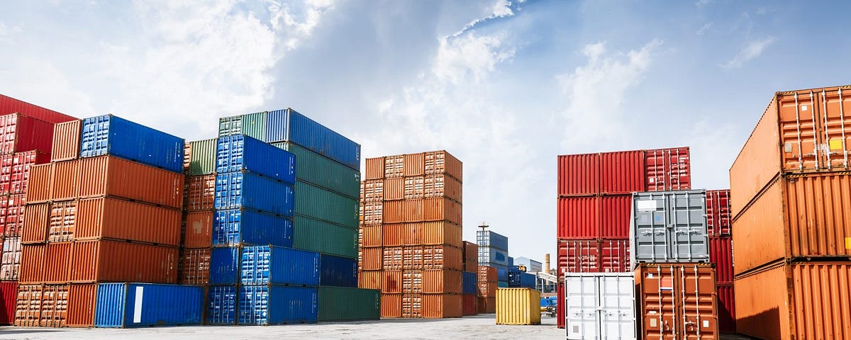 Container คืออะไร? ทำให้ชีวิตเราดีขึ้นยังไง? | by Chonladet ...