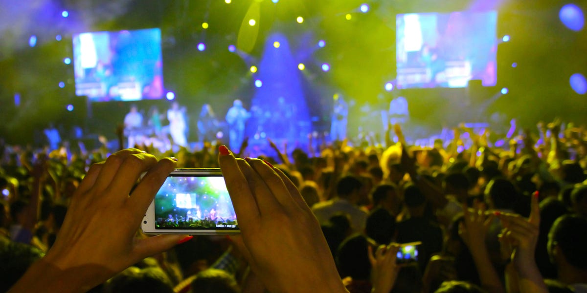 Meerkat is Going to Increase the A**hole Factor at Your Favorite Concerts — The Bold Italic — San Francisco