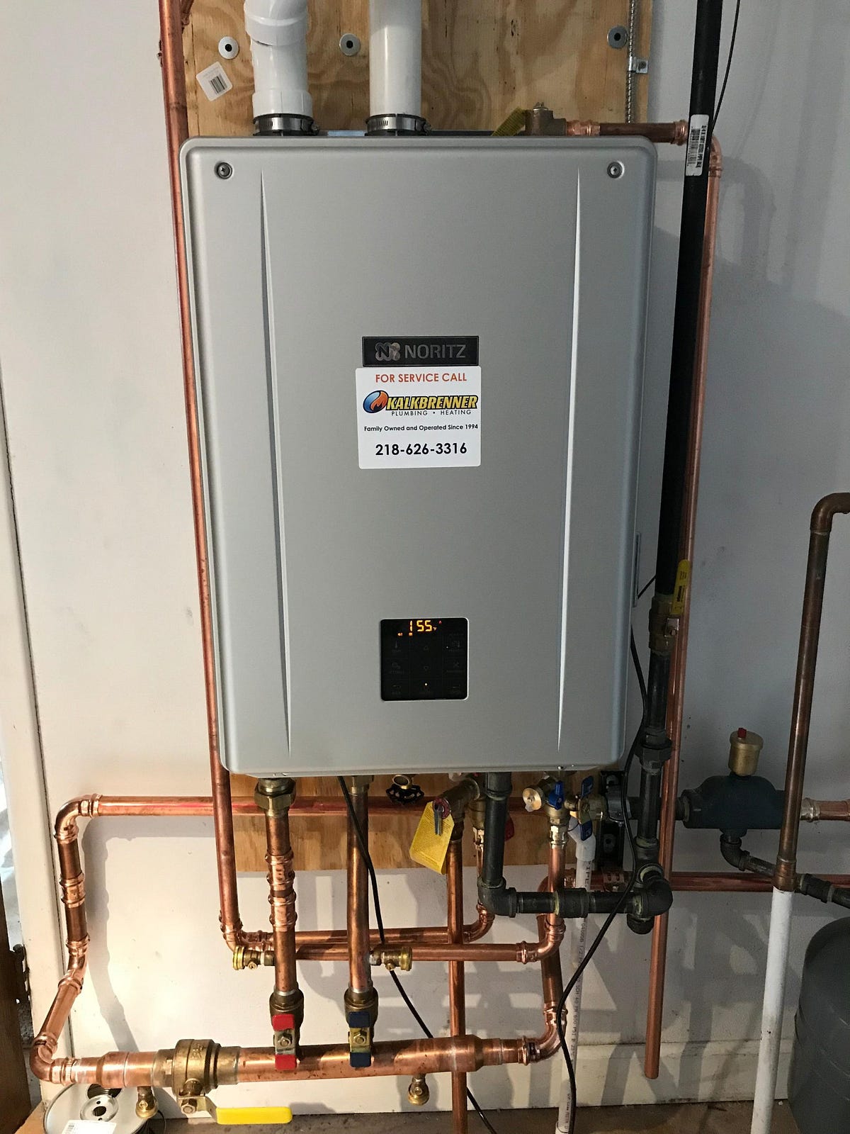 What are the signs that my water heater needs to be replaced? Combi