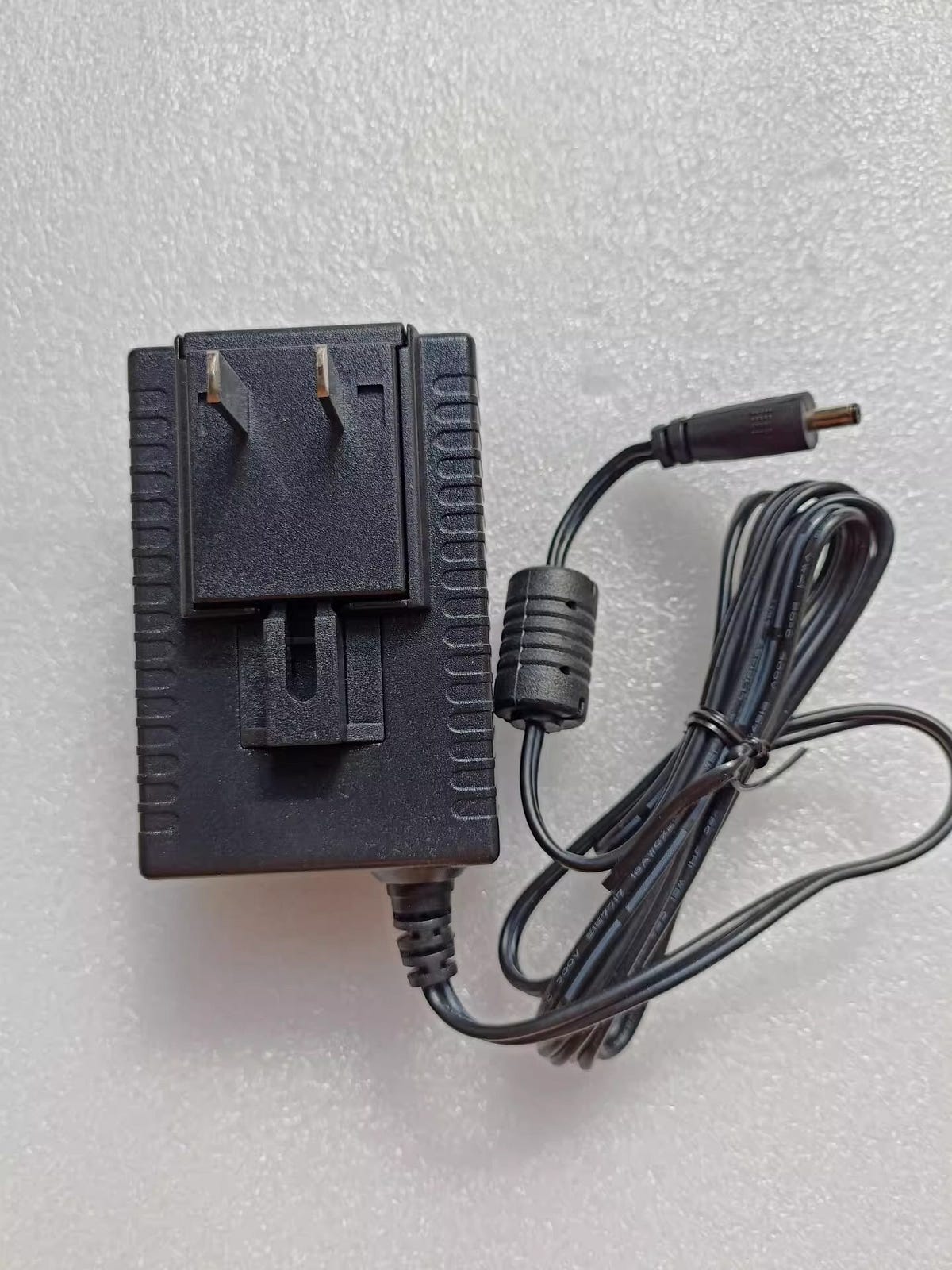 *Brand NEW* ADAPTER TECH STD05030V 5V 3A AC DC ADAPTHE POWER Supply