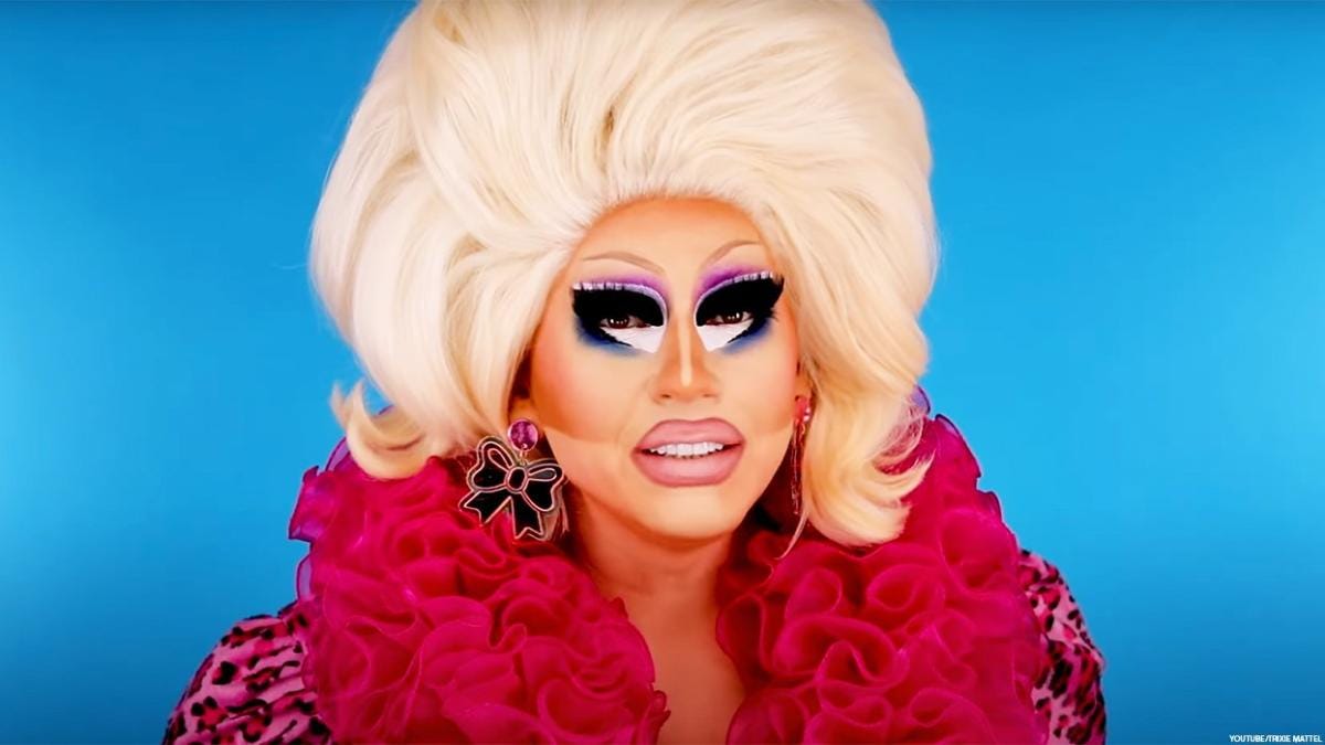 Ariel Versace: Life and Career of the Fabulous Drag Queen | by Storealimie  | Medium
