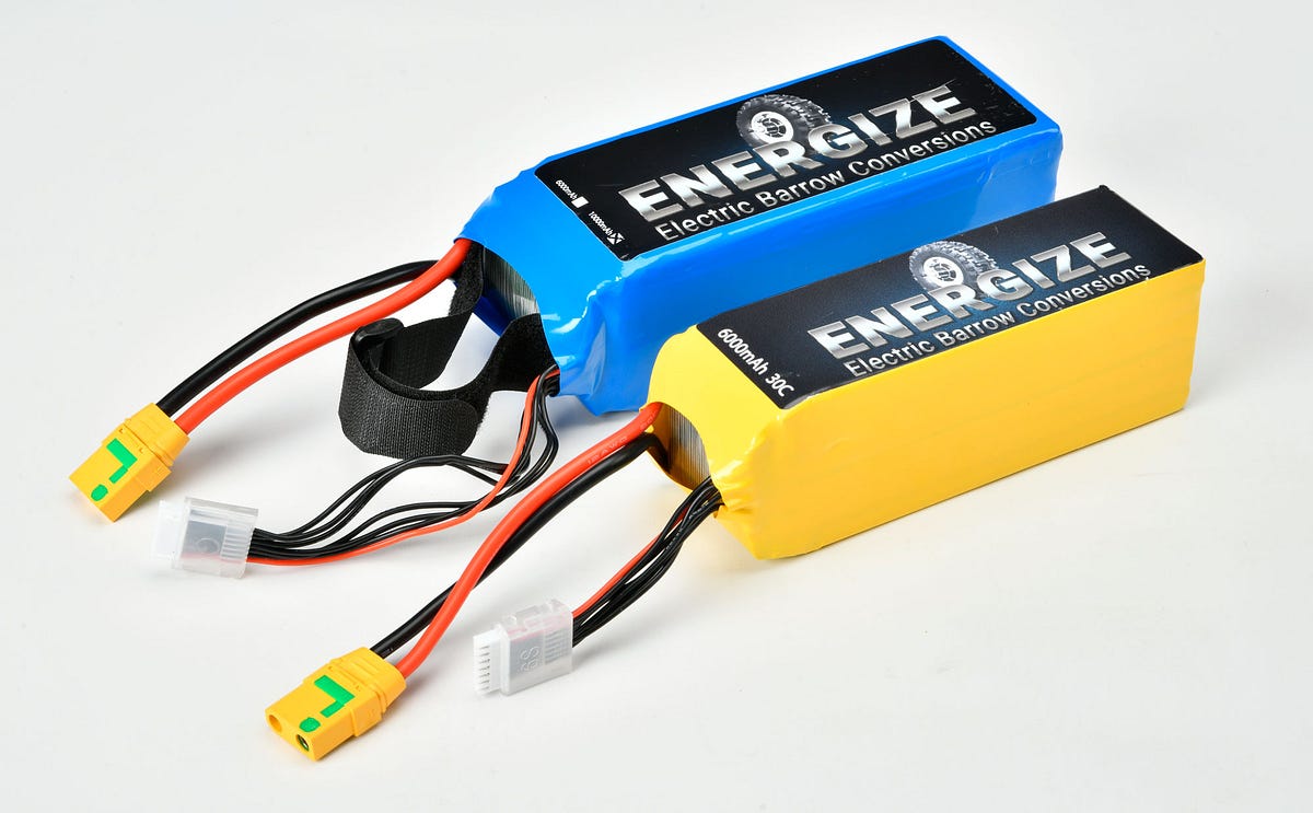 LiPo батарей. LiPo гэдэг нэршил нь Lithium Ion… | by Davgasuren Batbold ...