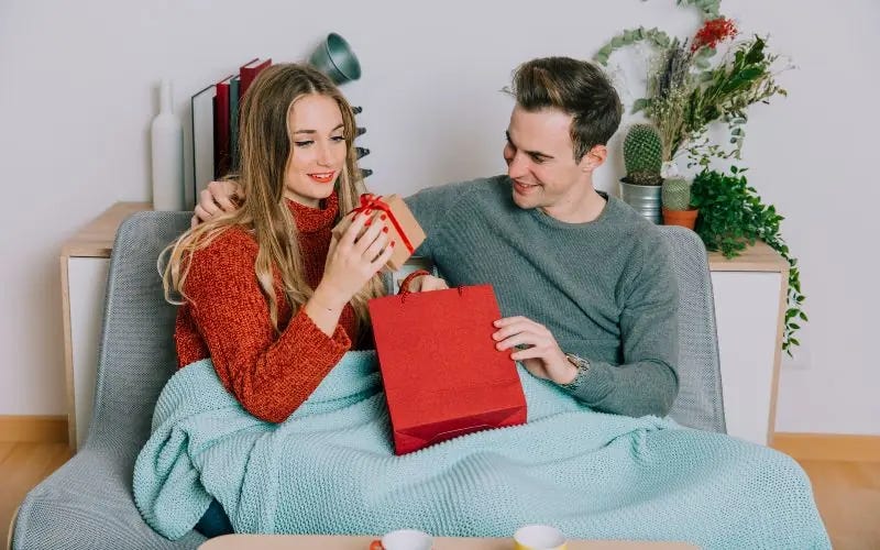 How To Plan the Perfect Valentine’s Day Date at Home? by Eosty 🔹 Medium