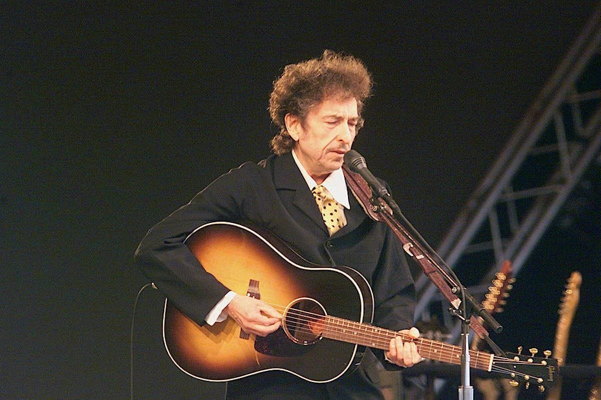 Bob Dylan And His NeverEnding Tour. Three Songs Which will Change Your