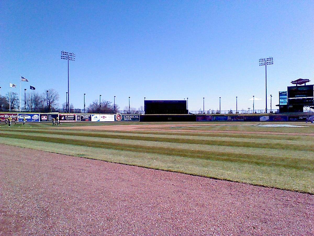 Game 12 of 140 — Bowling Green Hot Rods (83) Great Lakes Loons (54