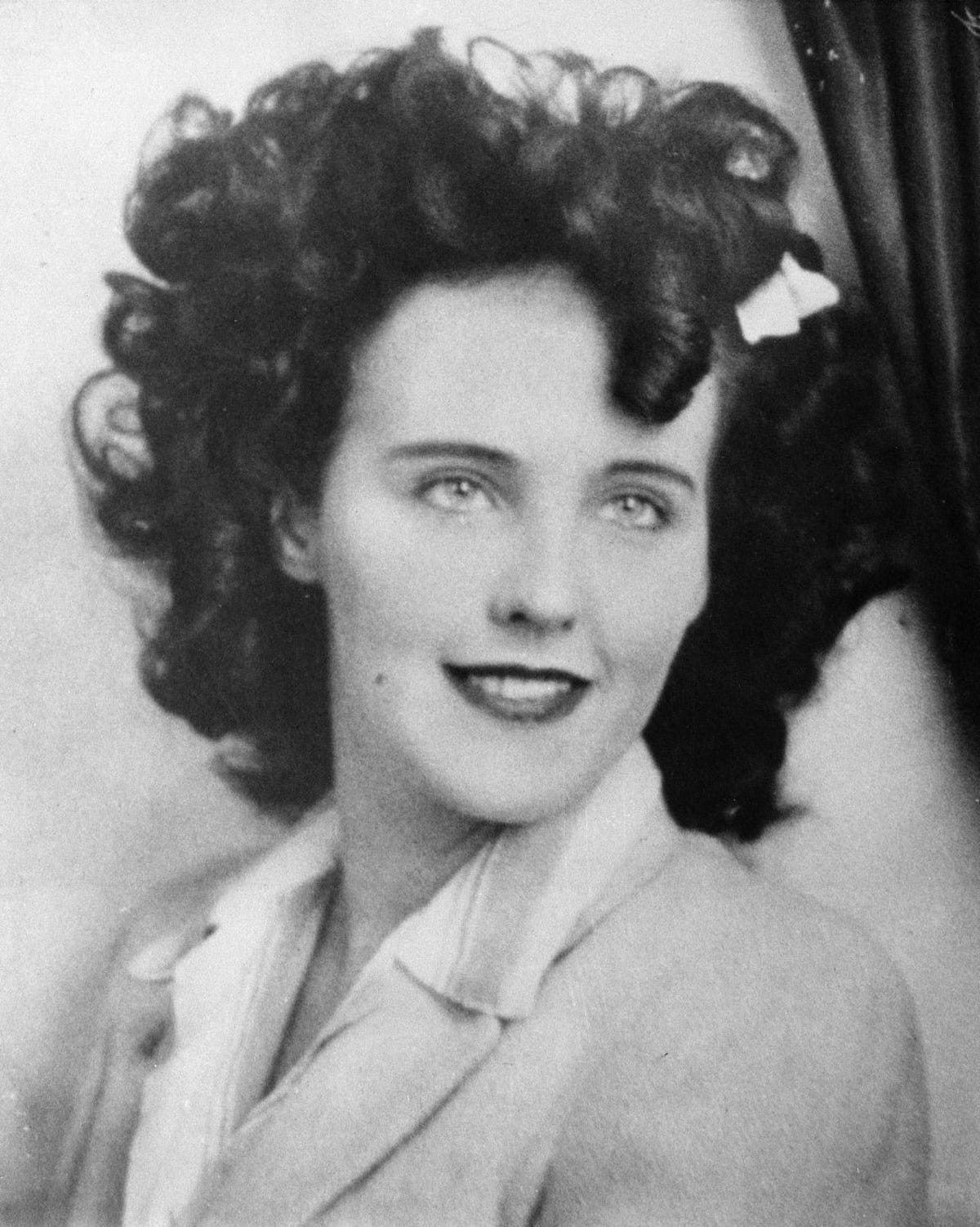 Renee Winter: The Leak That Shook Hollywood - m5fb4g9