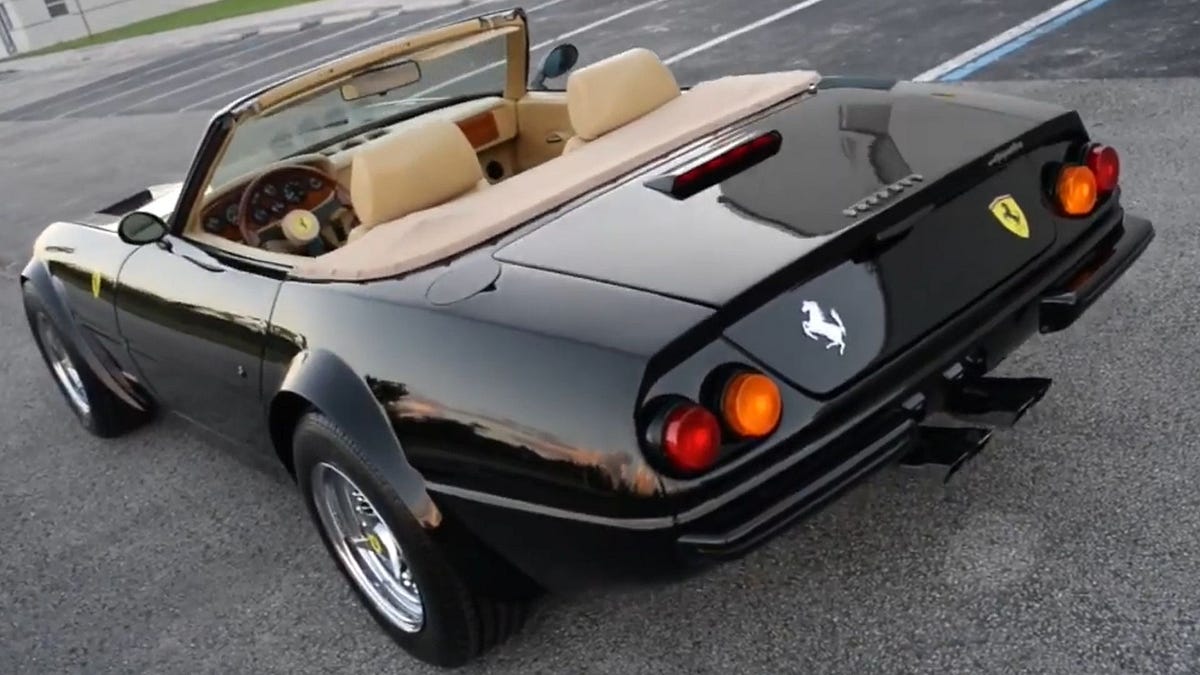 Miami Vice e o Corvette que virou Ferrari Daytona - Maxicar