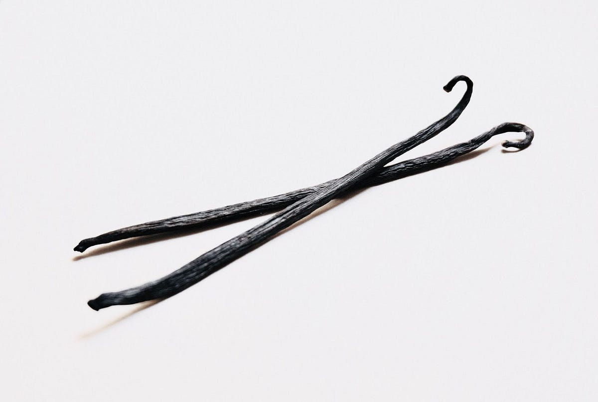 What to Consider When Buying Vanilla Beans Online? by Rahmajeng Aug, 2023 Medium