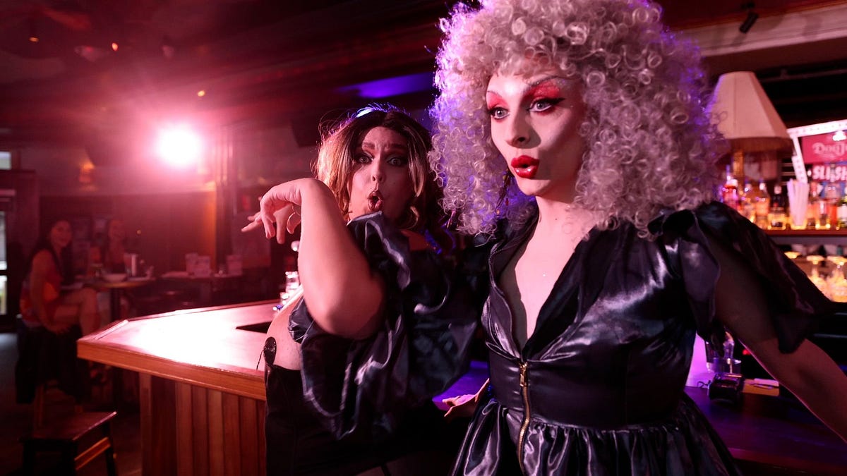 mardi gras viewing tickets