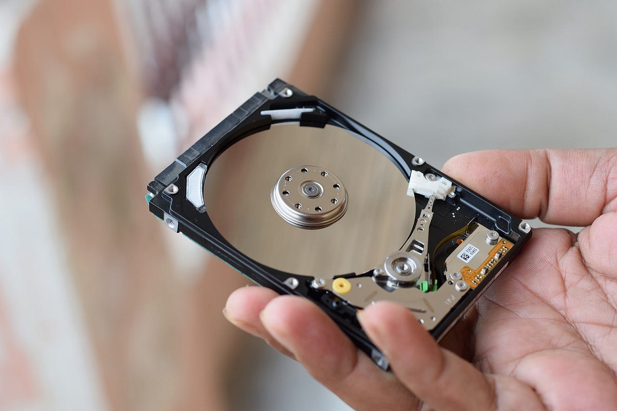 Exploring the Seamlessly Versatile Seagate Portable Drive by The Tech