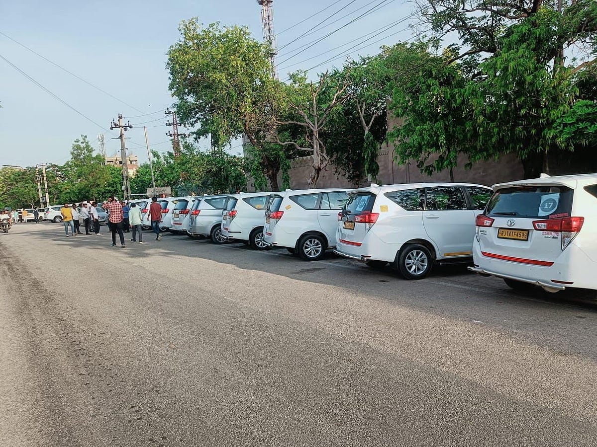 Experience the Comfort of Toyota Innova Crysta on Rent in Jaipur by