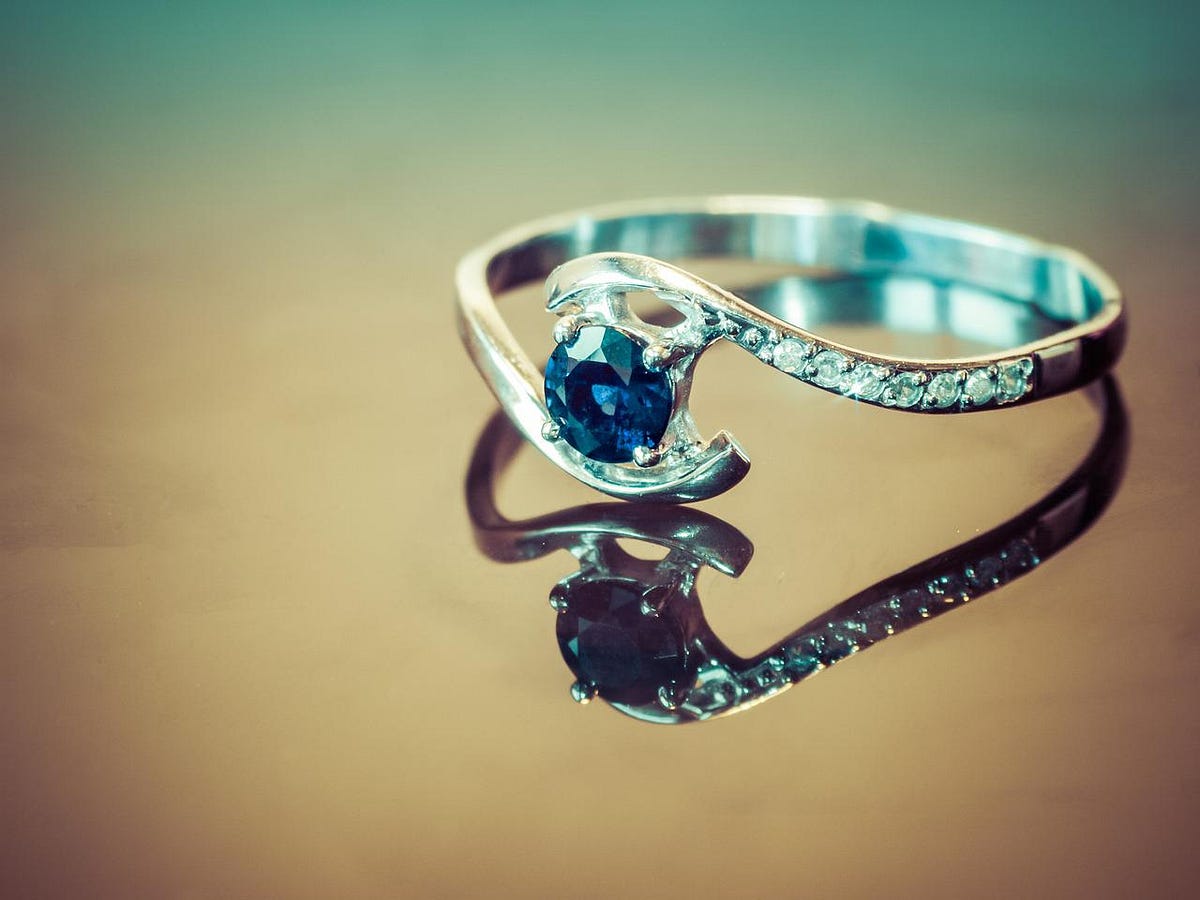 Sapphire Ring The Meaning and the Benefits yogo sapphire ring by