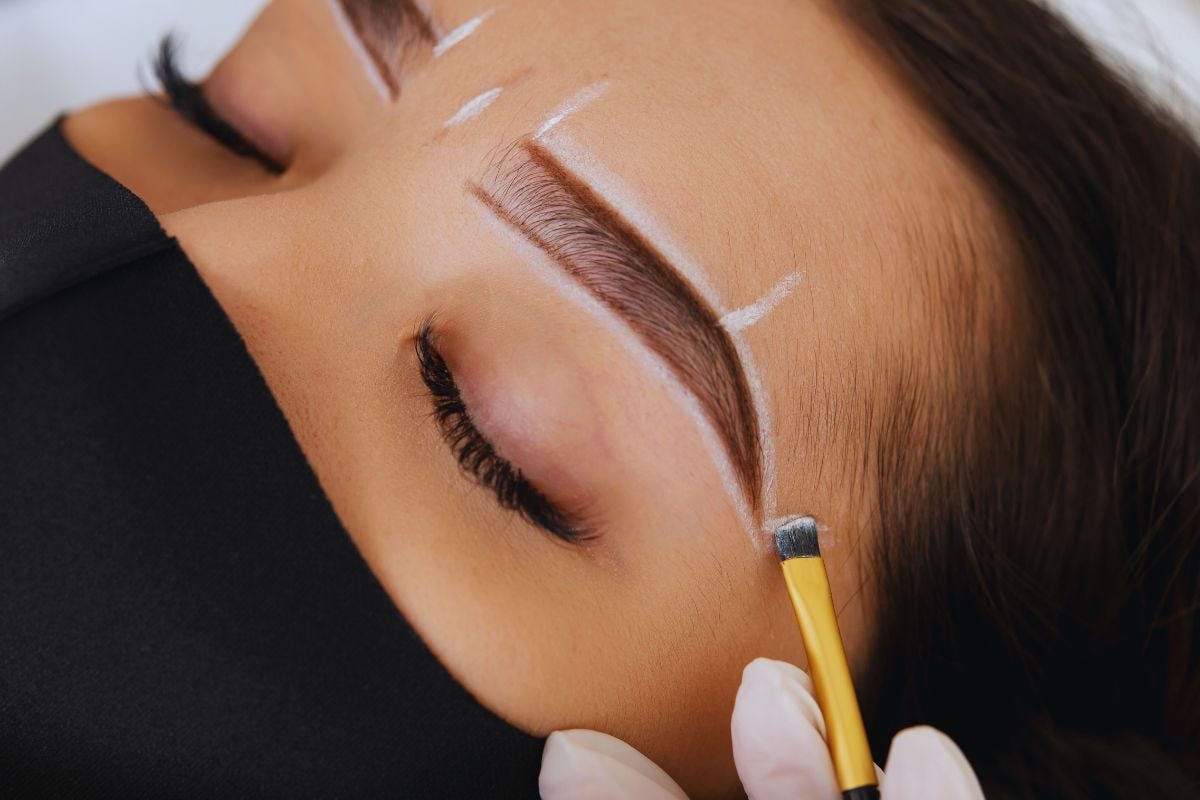 Why Everyone is Obsessed with Combination Brows