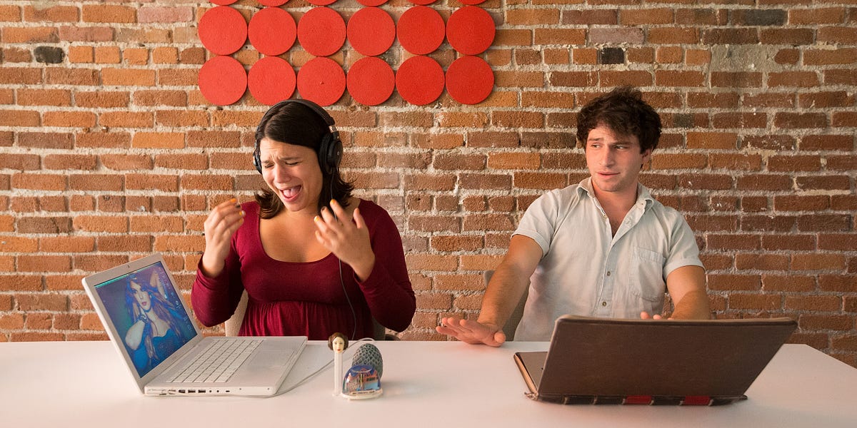 Image of: The Do’s & Don’ts of Open Office Etiquette