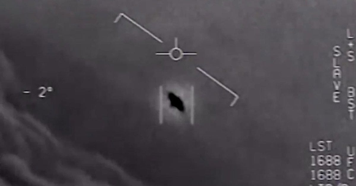 Ex Jefe de la CIA dijo haber Visto Ovnis Realizando Movimientos Más allá del Alcance de la…