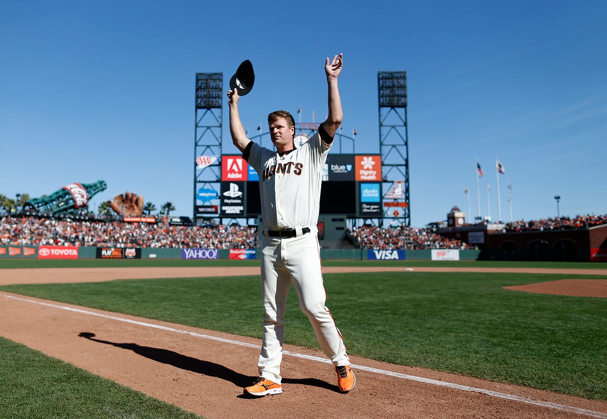 Brandon Crawford delivers for fan on 101st birthday