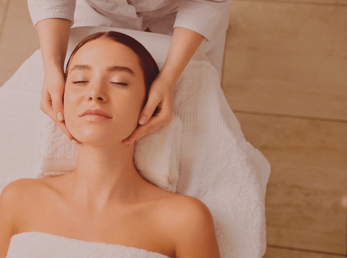 Oil Aromatherapy Massage A Relaxing and Therapeutic Experience by