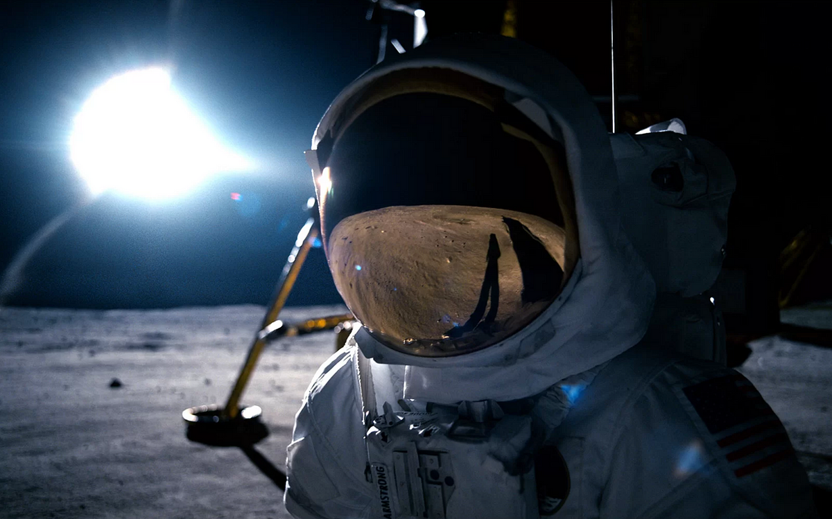 Ryan Gosling shoots for the moon in 'First Man' trailer