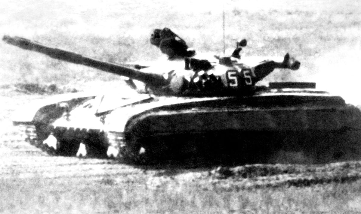 Cold War Super-Tanks Enter Battle in Ukraine | by Trench Art