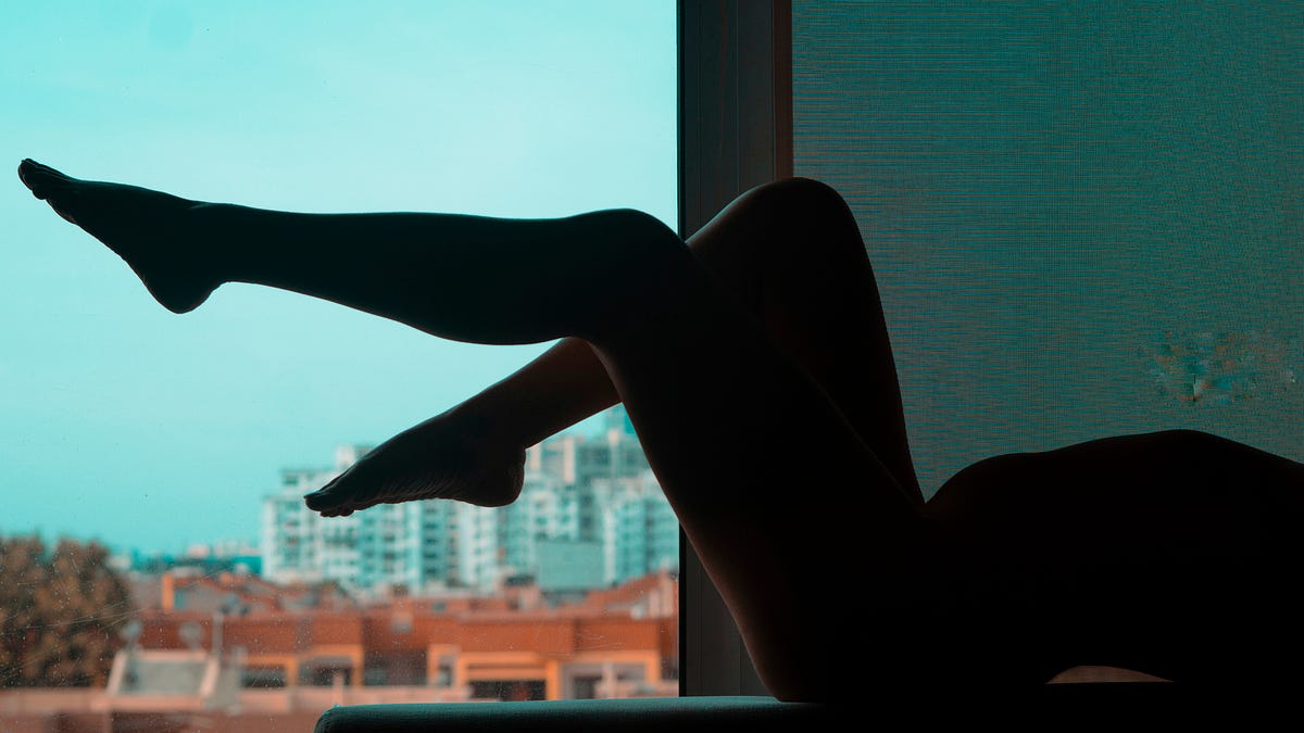 Celebrating the Art of Nude Photography in an Urban Setting by Studio Artsy Lens Medium