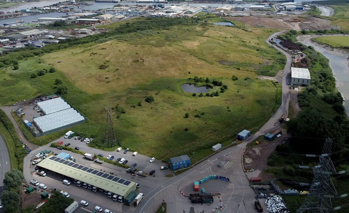 Desperate Man Raises $11m to Find 8000 Lost Bitcoin — Somewhere in a  Gigantic Landfill | by Lucien Lecarme | Spirit of Crypto | Medium