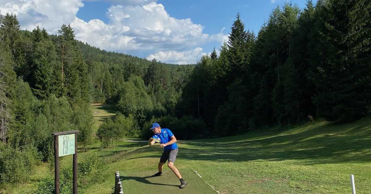Top 5 Disc Golf Courses in the World by CryptoWorldReview Medium