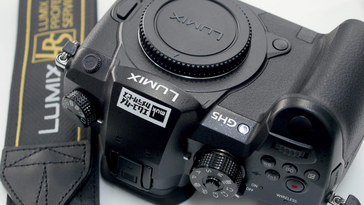 Panasonic LUMIX DC-GH5 ボディ+純正カプラー付属