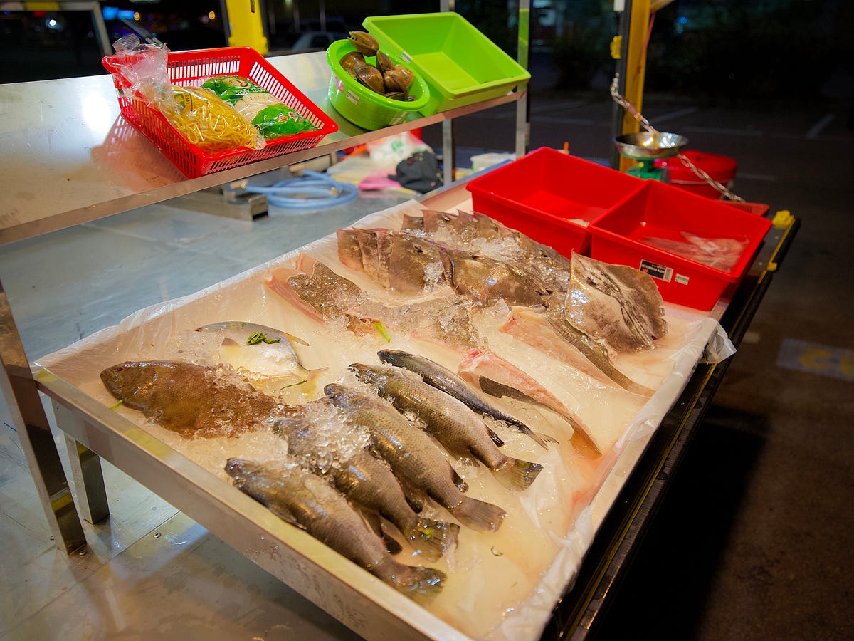 与米阿达食路：老妈子烧鱼. 现在人的生活都很有规律，我也不例外。不过我一到了周末，什么规律的习惯都会统统全部… | by Terence Tan |  Medium