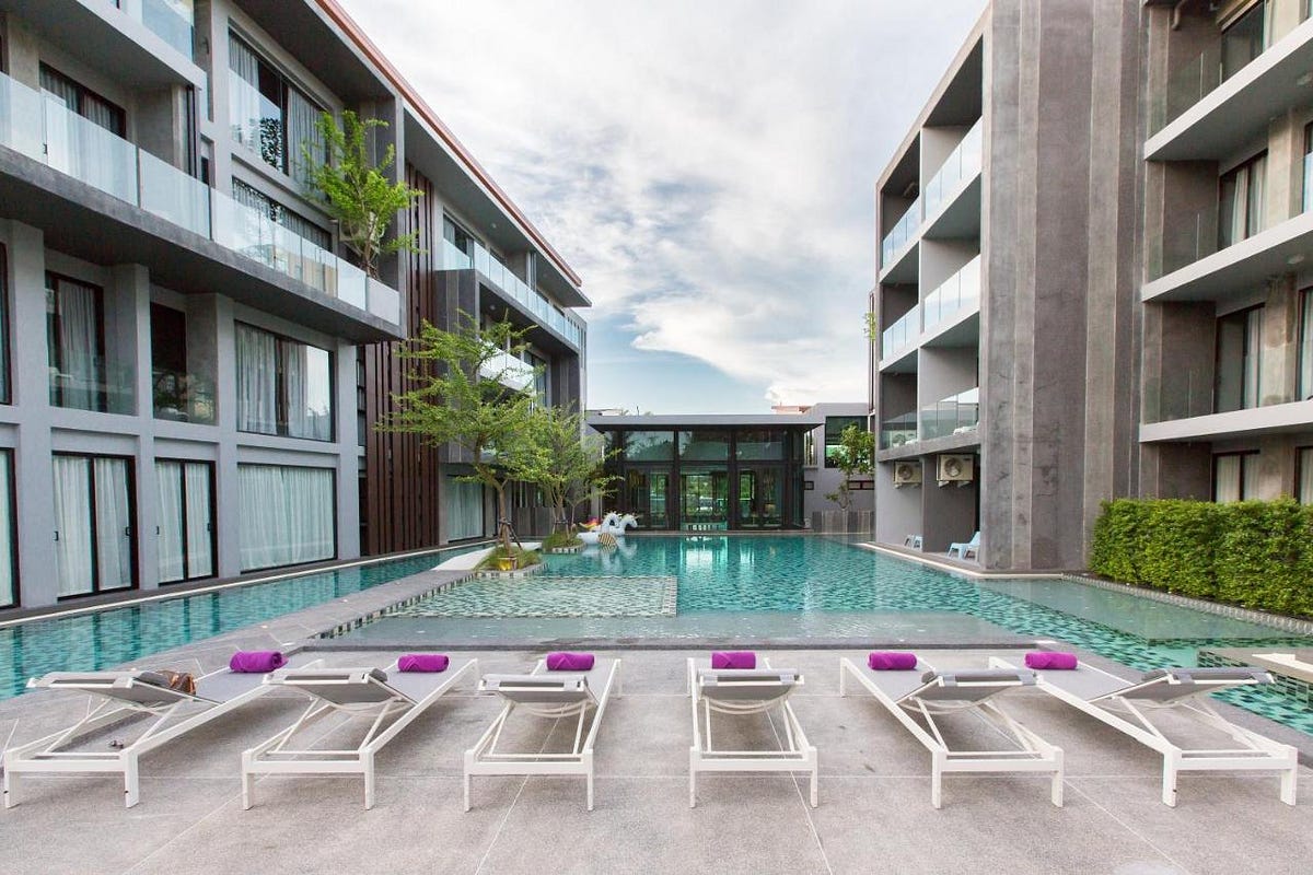 รีวิว โรงแรม Maya Phuket Hotel อยู่ใกล้กับสนามบินภูเก็ต มีรถรับส่งสนามบิน  และสระว่ายน้ำกลางแจ้ง - Stayth.com