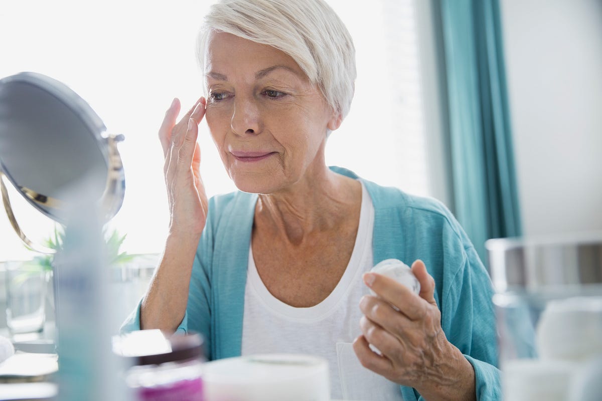 The Rise of Skin-Minimalism: Embracing Natural Beauty with Dr.MUD Dead 