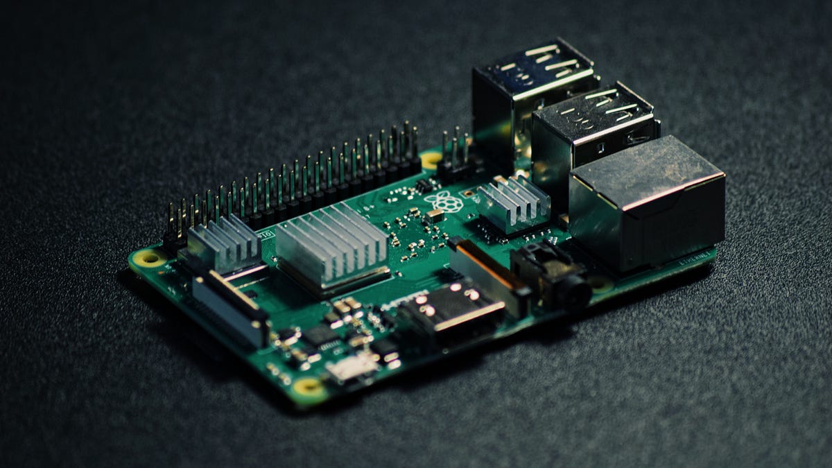 How To Use a Camera in Raspberry Pi With OpenCV | by Fernando Souza |  Vacatronics | Medium