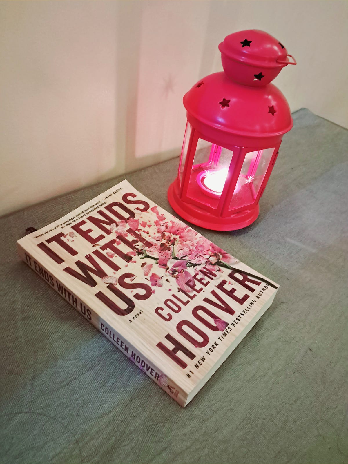 Book review — It Ends with Us by Colleen Hoover by Naghma PK Medium