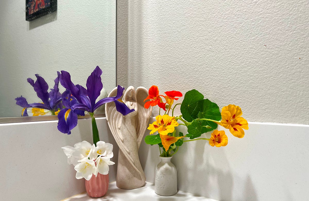 Filling Flower Vases from My Own Garden The DIY Diaries Medium